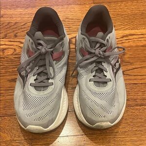 Saucony Gray and Fuschia Sneakers